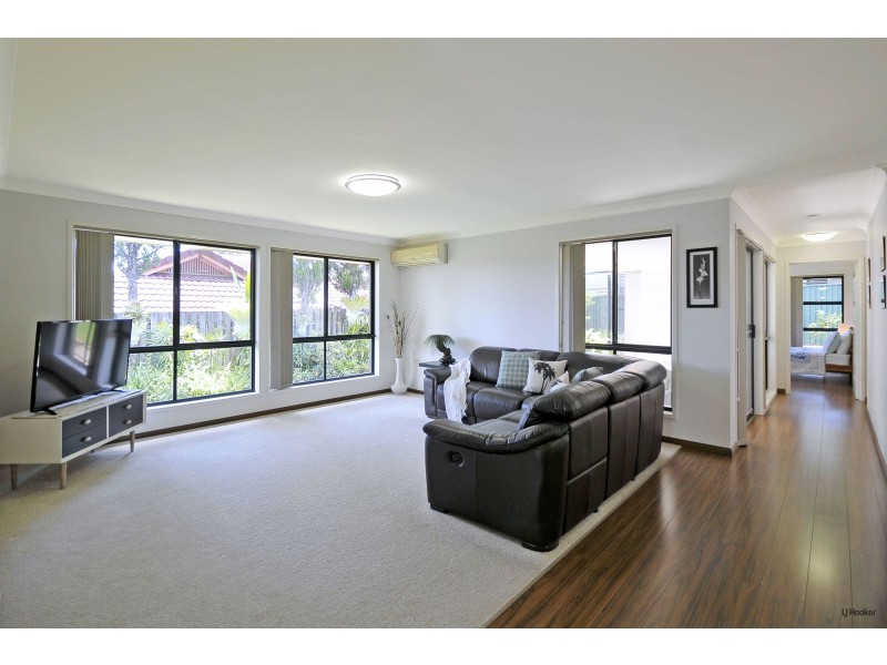 14 Goldvilla Drive, Elanora QLD 4221