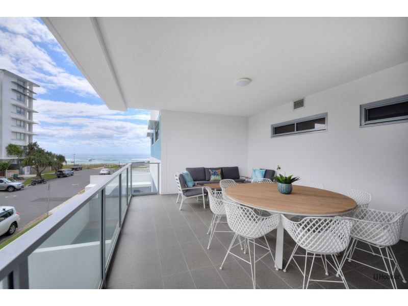 2/4 Twenty Seventh Avenue, Palm Beach QLD 4221