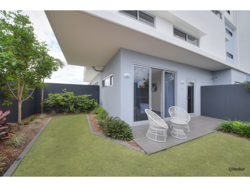 2/4 Twenty Seventh Avenue, Palm Beach QLD 4221