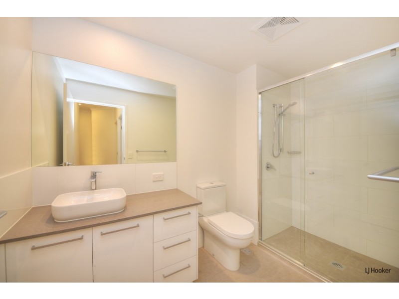 2/4 Twenty Seventh Avenue, Palm Beach QLD 4221