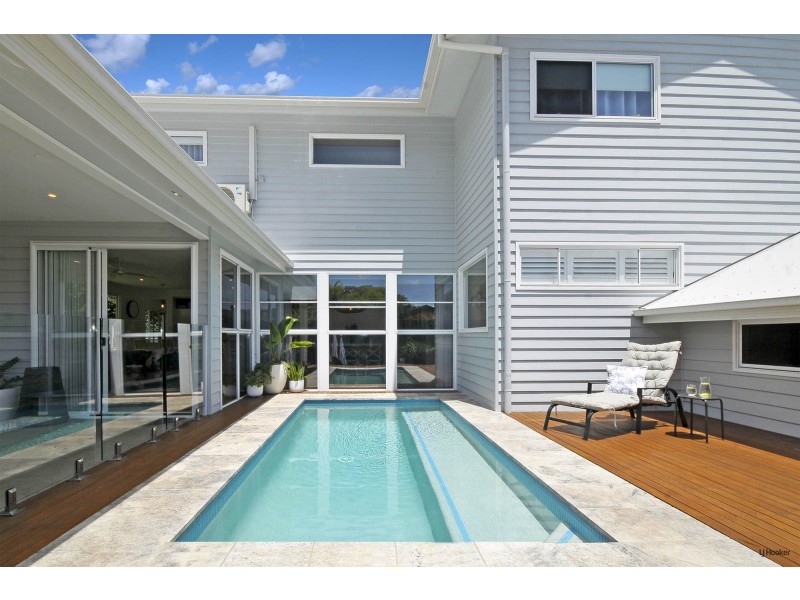 74 Blamey Drive, Currumbin QLD 4223