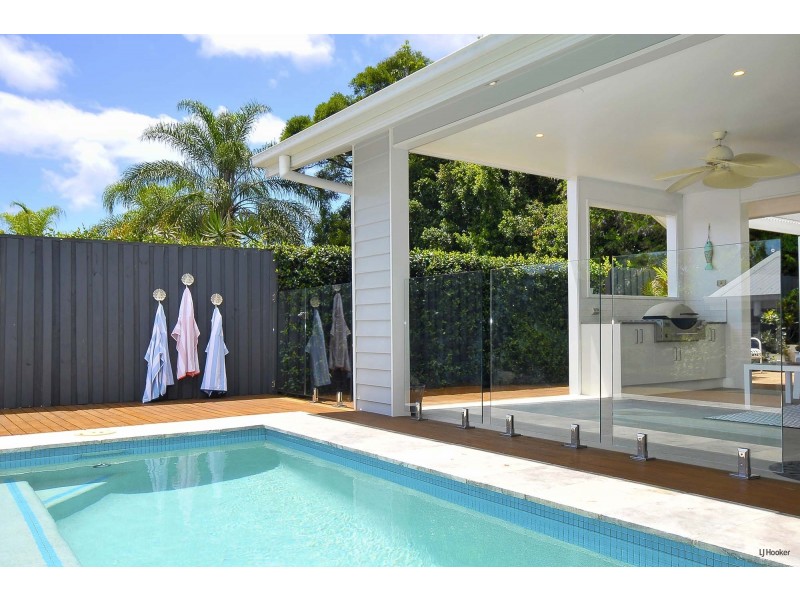 74 Blamey Drive, Currumbin QLD 4223