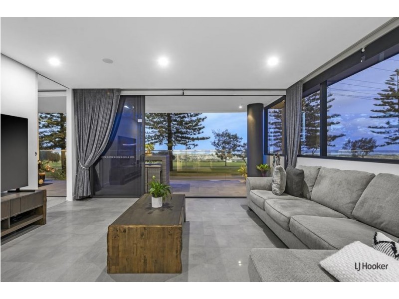 101/16 Musgrave Street, Kirra QLD 4225