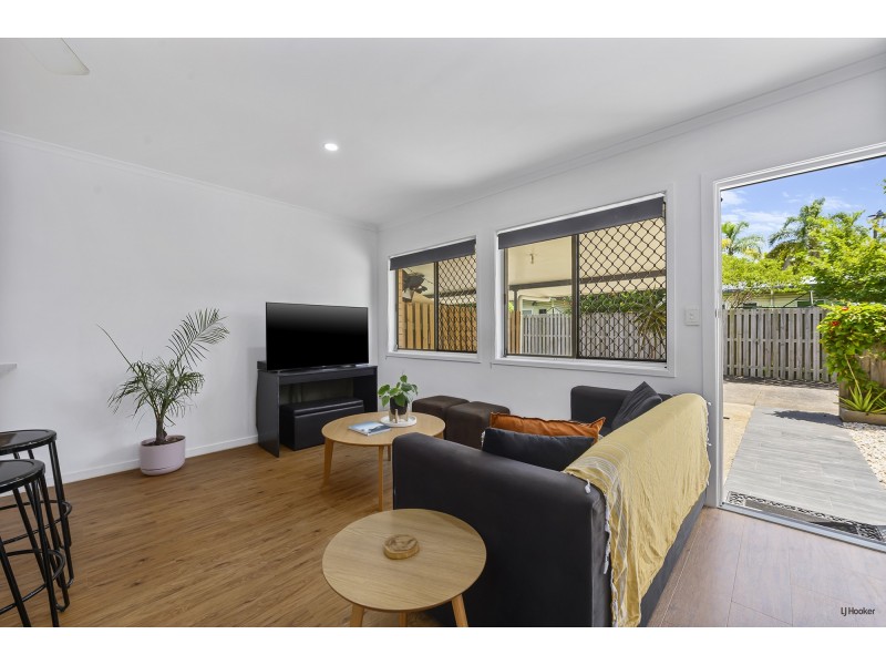 3/44 Sarawak Avenue, Palm Beach QLD 4221