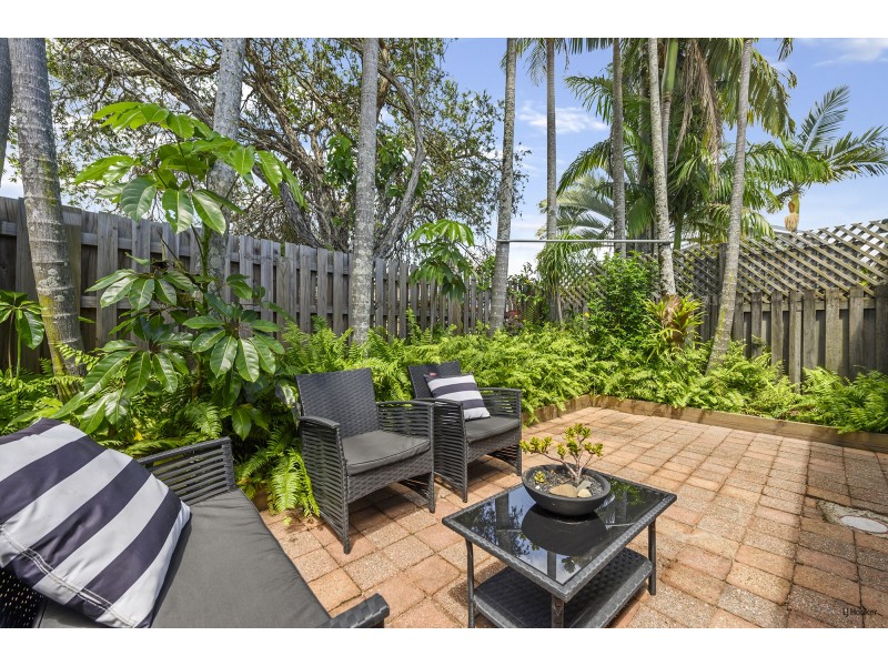 3/44 Sarawak Avenue, Palm Beach QLD 4221