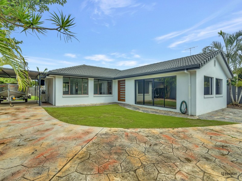 94 Nineteenth Avenue, Palm Beach QLD 4221