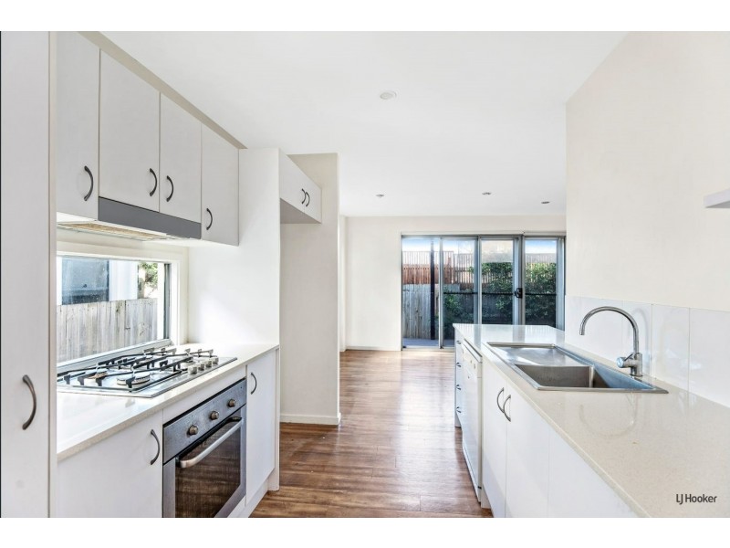 2/12 Molucca Avenue, Palm Beach QLD 4221
