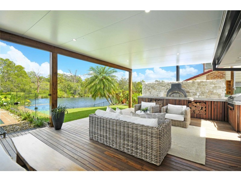 23 Kentia Court, Elanora QLD 4221