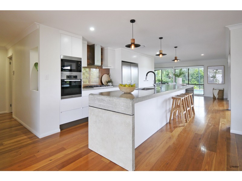 23 Kentia Court, Elanora QLD 4221