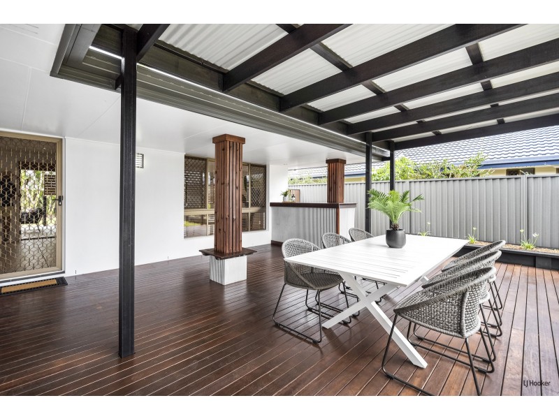 4 Rattan Court, Elanora QLD 4221