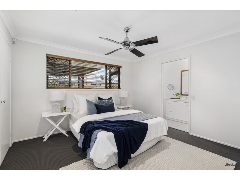 4 Rattan Court, Elanora QLD 4221