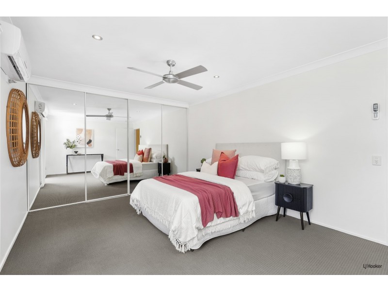4 Rattan Court, Elanora QLD 4221