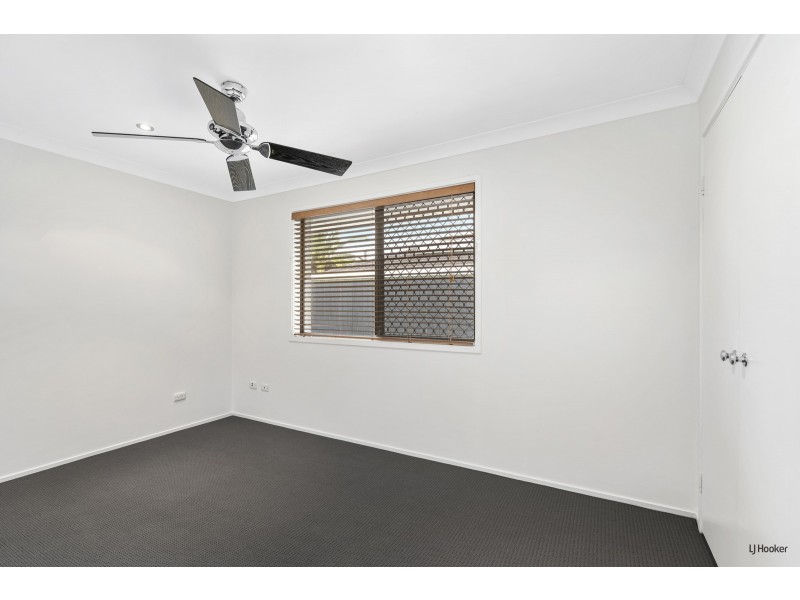 4 Rattan Court, Elanora QLD 4221