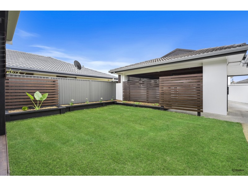 4 Rattan Court, Elanora QLD 4221