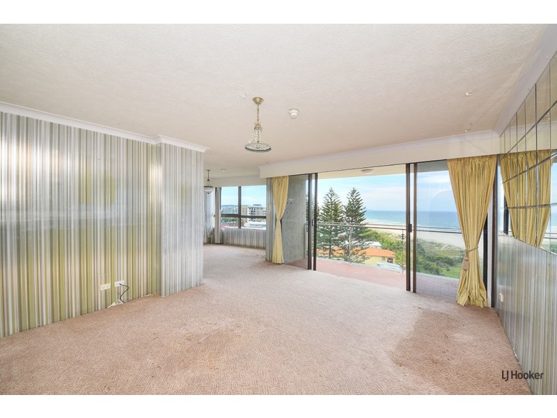 8E/969 Gold Coast Highway, Palm Beach QLD 4221