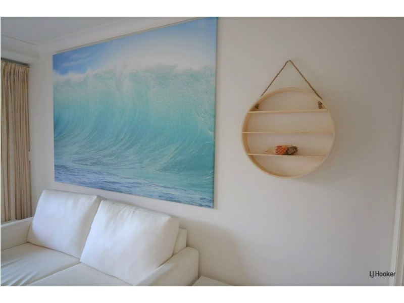 208/92 Marine Parade, Coolangatta QLD 4225