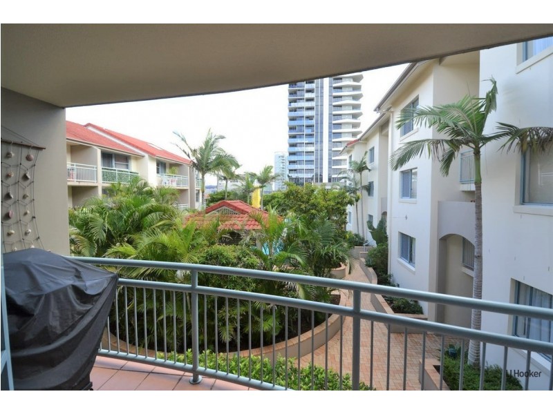 208/92 Marine Parade, Coolangatta QLD 4225