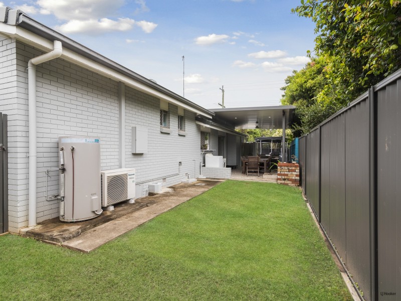 2 Guyra Avenue, Burleigh Heads QLD 4220