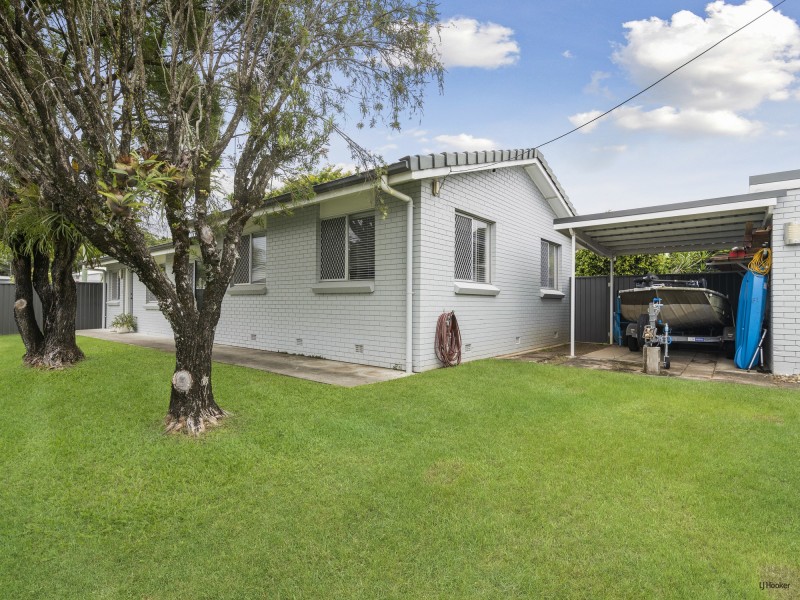 2 Guyra Avenue, Burleigh Heads QLD 4220