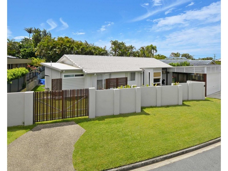 9 Coolibah Drive, Palm Beach QLD 4221