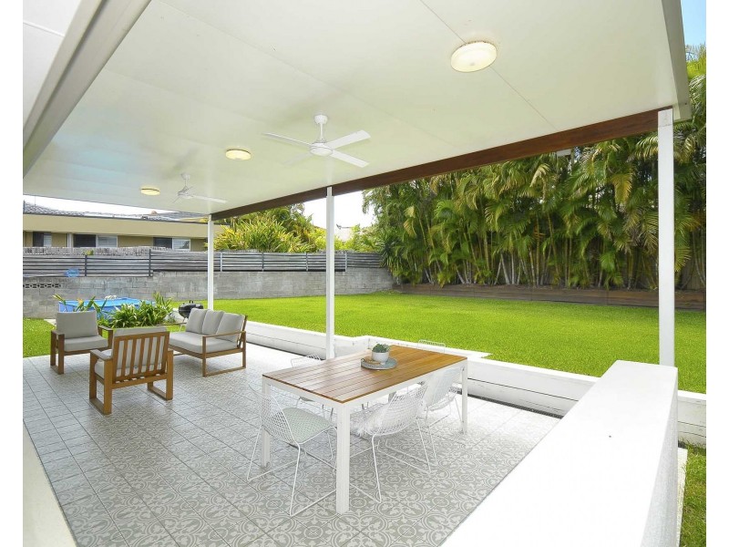 9 Coolibah Drive, Palm Beach QLD 4221