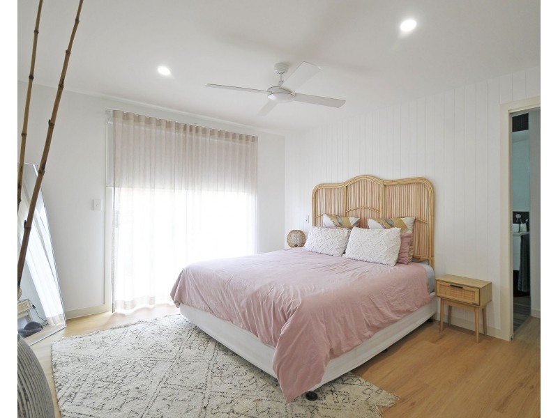 9 Coolibah Drive, Palm Beach QLD 4221