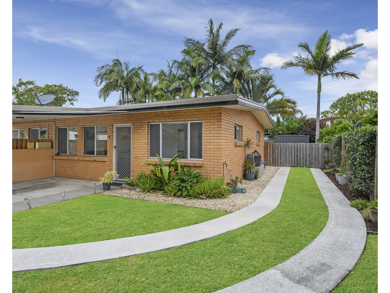 4/44 Sarawak Avenue, Palm Beach QLD 4221