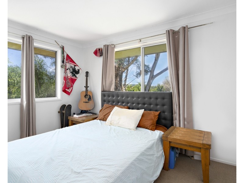 5 Larentia Street, Currumbin Waters QLD 4223