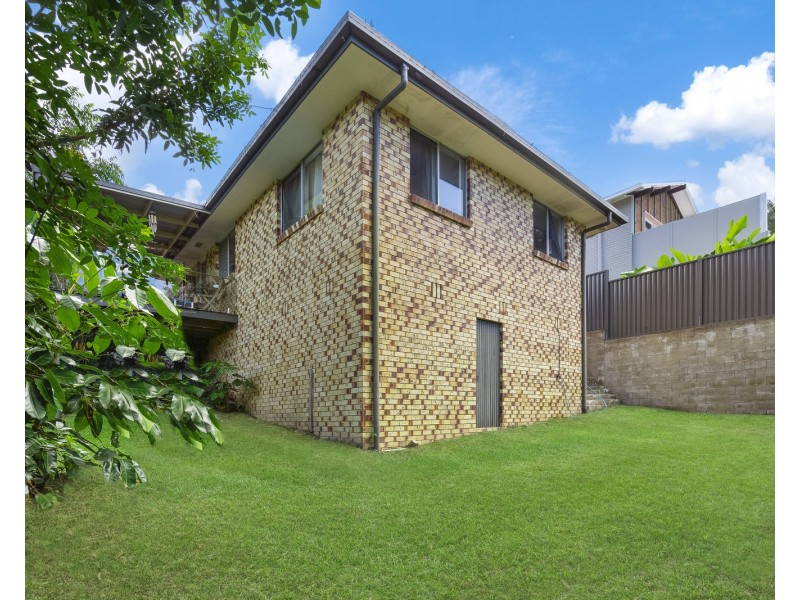 5 Larentia Street, Currumbin Waters QLD 4223