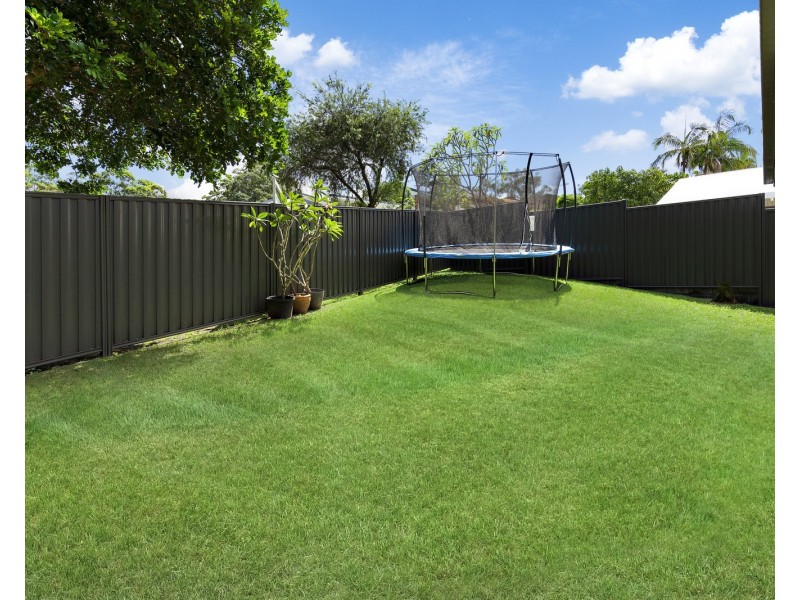 5 Larentia Street, Currumbin Waters QLD 4223