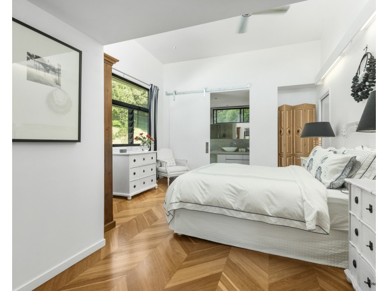 6 Yagoi Place, Currumbin Valley QLD 4223