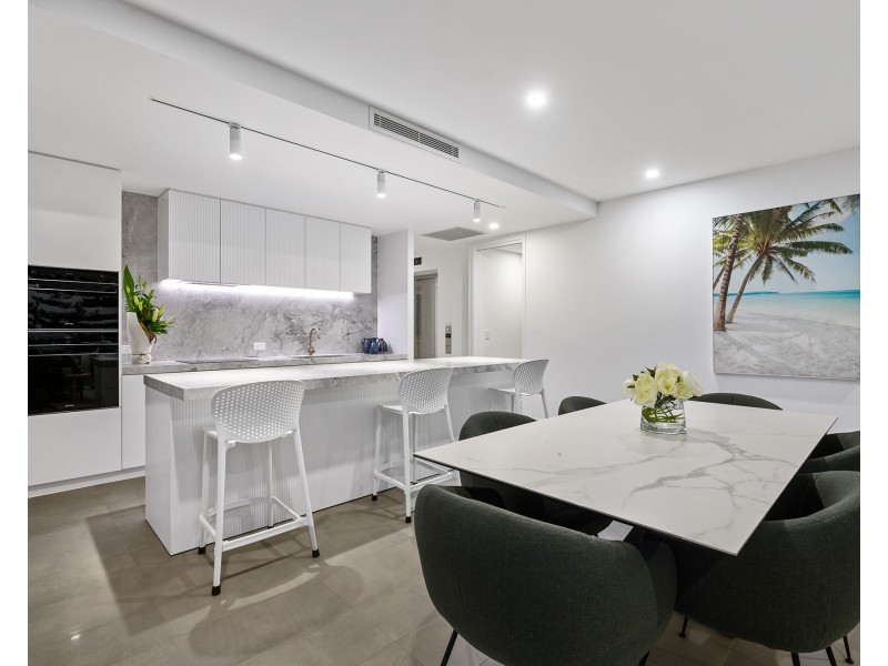 201/16 Musgrave Street, Kirra QLD 4225