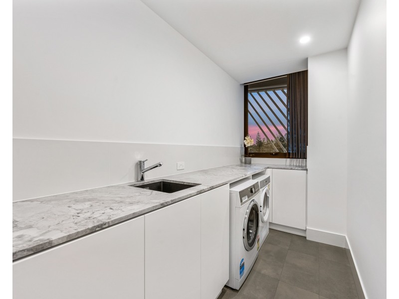 201/16 Musgrave Street, Kirra QLD 4225