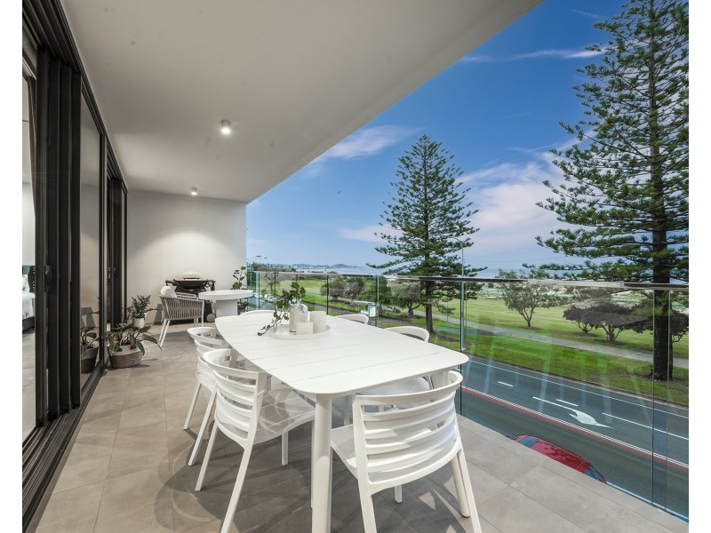 201/16 Musgrave Street, Kirra QLD 4225
