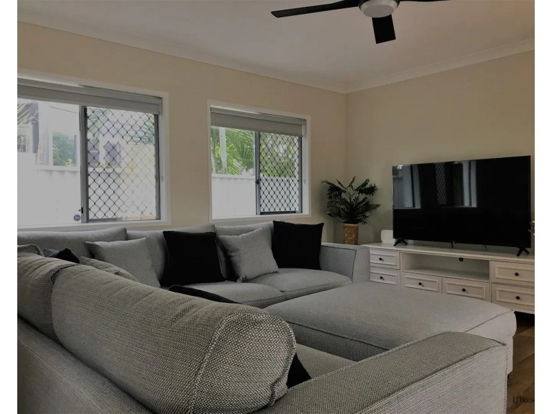22 Sixth Avenue, Palm Beach QLD 4221