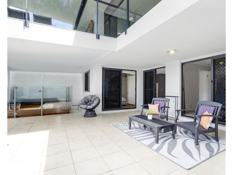 296 Ron Penhaligon Way, Robina QLD 4226