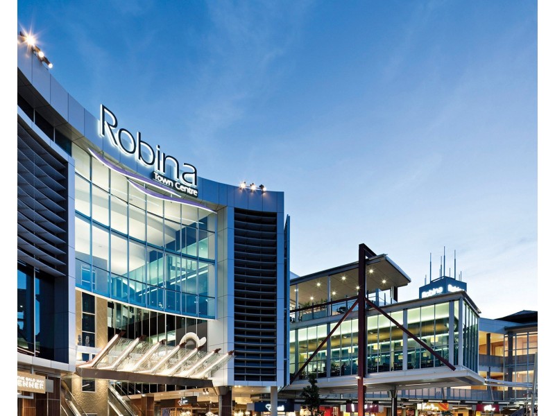 296 Ron Penhaligon Way, Robina QLD 4226