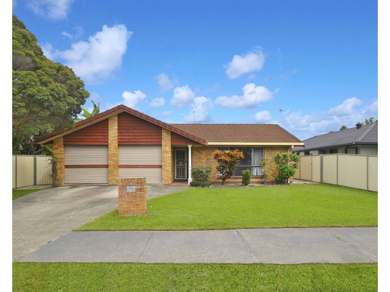 71 Ironbark Street, Elanora QLD 4221