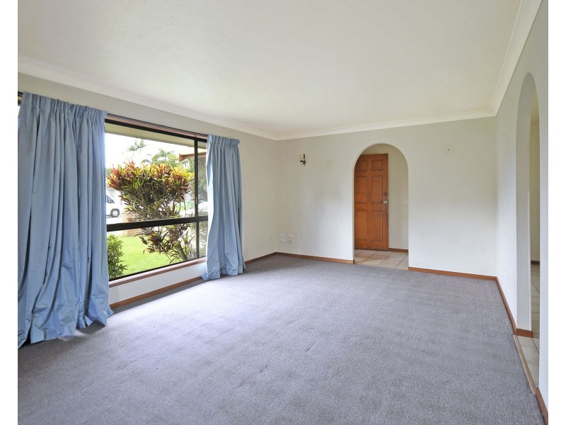 71 Ironbark Street, Elanora QLD 4221