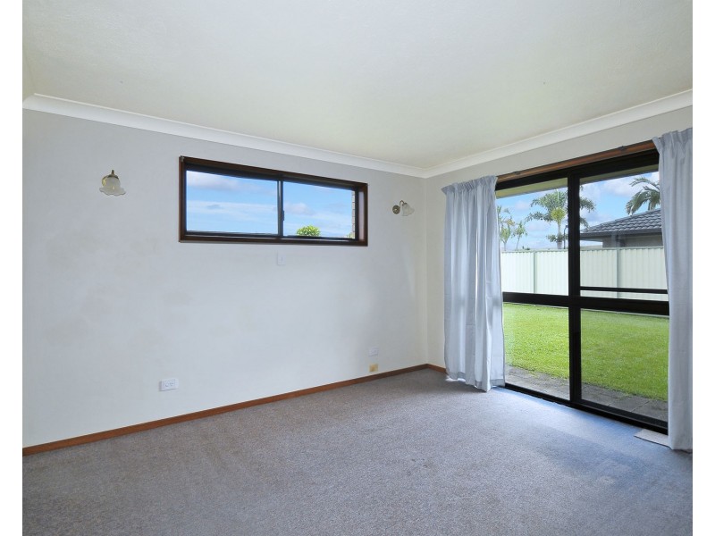 71 Ironbark Street, Elanora QLD 4221