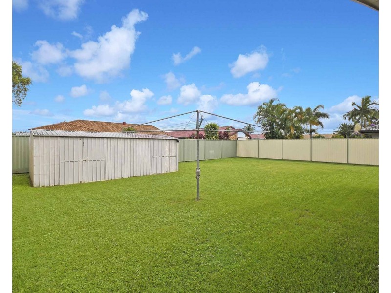 71 Ironbark Street, Elanora QLD 4221