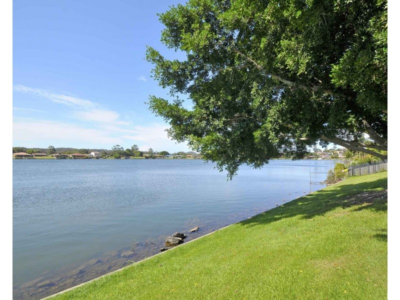 71 Ironbark Street, Elanora QLD 4221