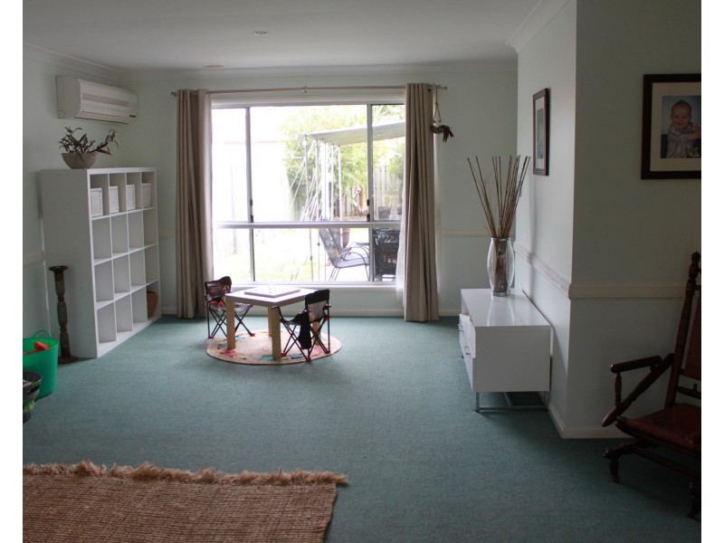 63 Casuarina Drive, Elanora QLD 4221