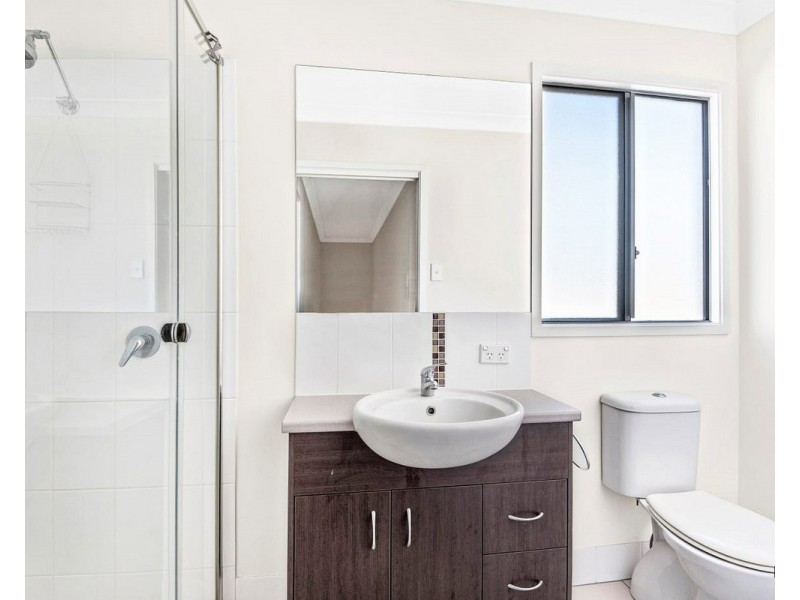 2/12 Molucca Avenue, Palm Beach QLD 4221