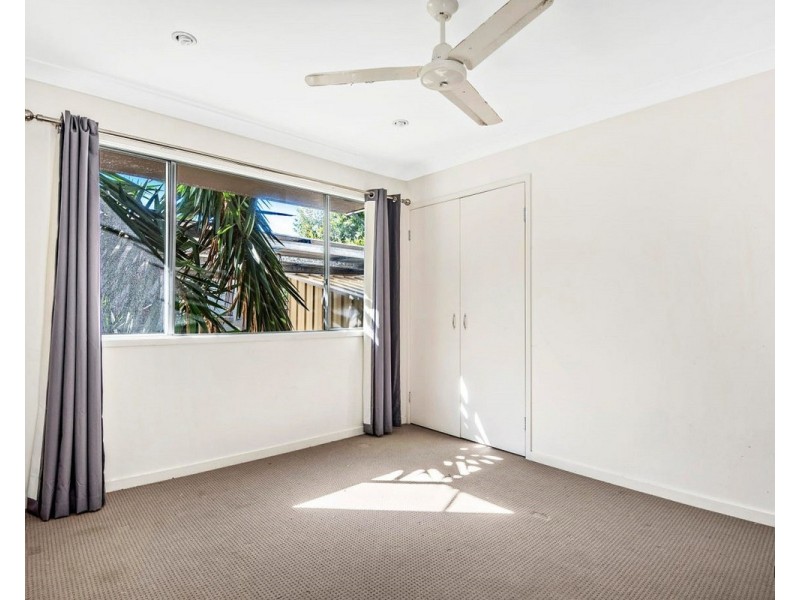 2/12 Molucca Avenue, Palm Beach QLD 4221