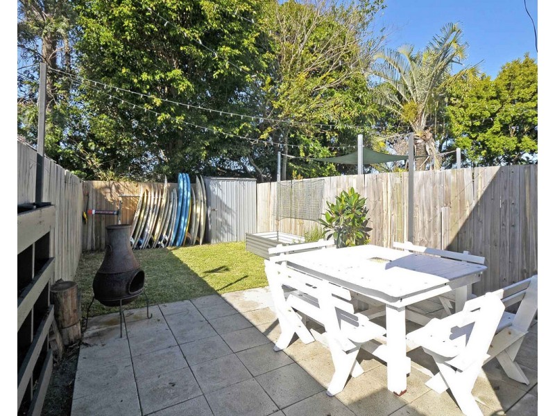 1/22 Fourth Avenue, Palm Beach QLD 4221