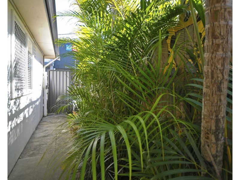 1/22 Fourth Avenue, Palm Beach QLD 4221