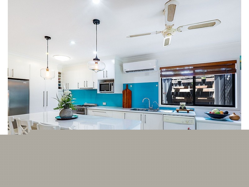 24 Cypress Terrace, Palm Beach QLD 4221