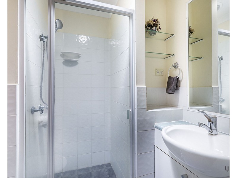 24 Cypress Terrace, Palm Beach QLD 4221