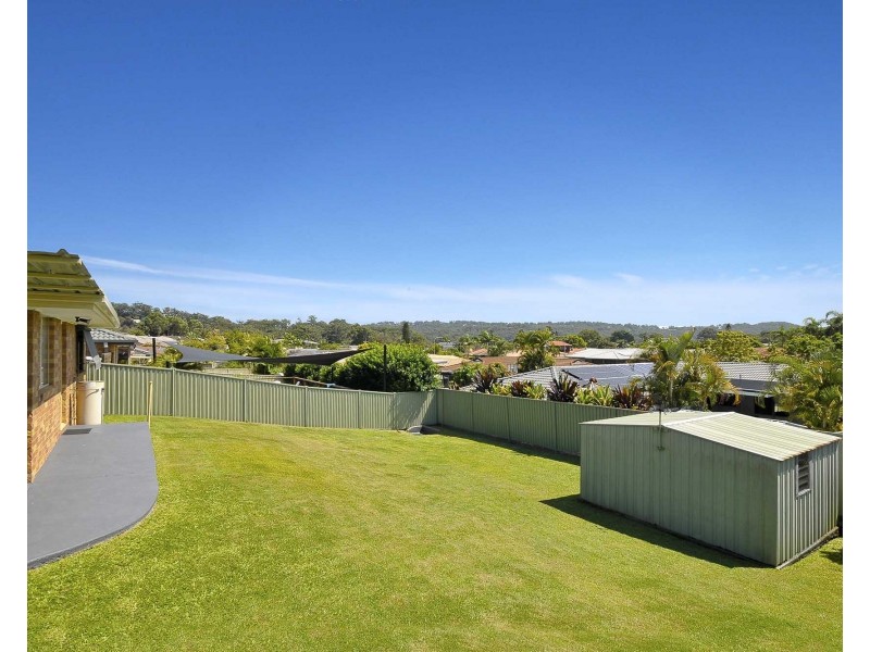 10 Bernoth Street, Currumbin Waters QLD 4223